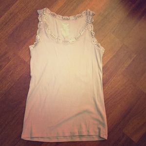 Floral neckline tank. Cotton/spandex, XL.